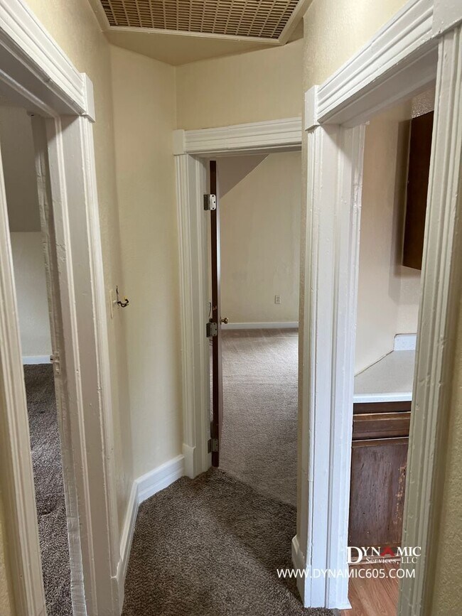 Photo - 811 S Summit Ave Unit Apt. 2