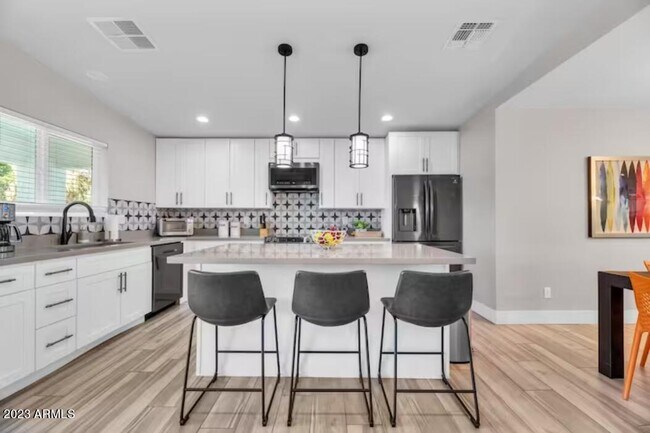 Photo - 7810 E Willetta St