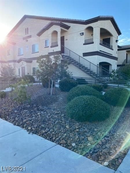 Building Photo - 2291 W Horizon Ridge Pkwy Unit 12270