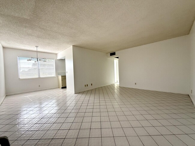Building Photo - 9 Hastings A Rental