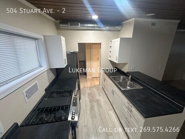 Photo - Fully Updated Studio in Historic Stuart Unit 2