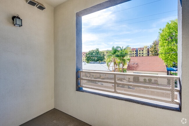 1BR, 1BA - Metro East - Metro East Senior Park 62+