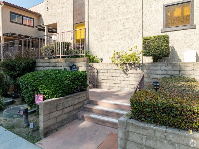 115 N Almansor St - 115 N Almansor St