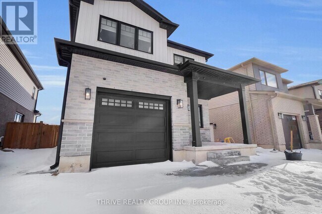 Photo - 3906 Auckland Ave.