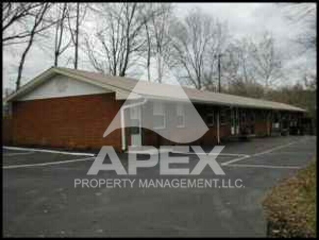 Photo - MOVE-IN SPECIAL, $1 RENT!! - Spacious 2-Bd / 1-Ba Apartment - In South Knoxville! Unidad Apt #2