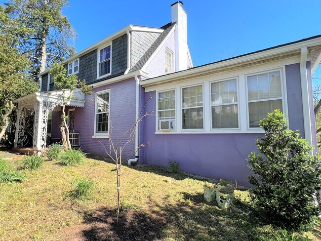 Building Photo - 111 Washington Ave Unit A