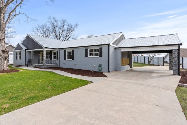 Photo - 102 Dogwood Ln