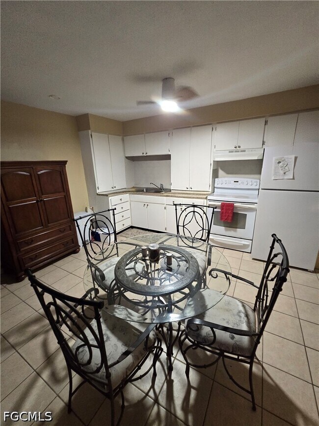 Photo - 4901 Victoria Dr Unit 205