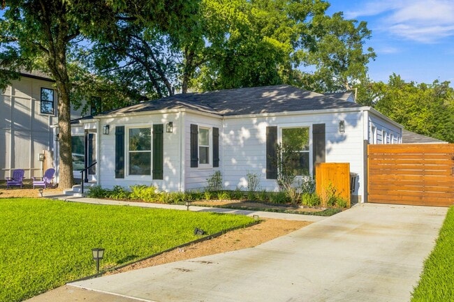 3619 Kell St