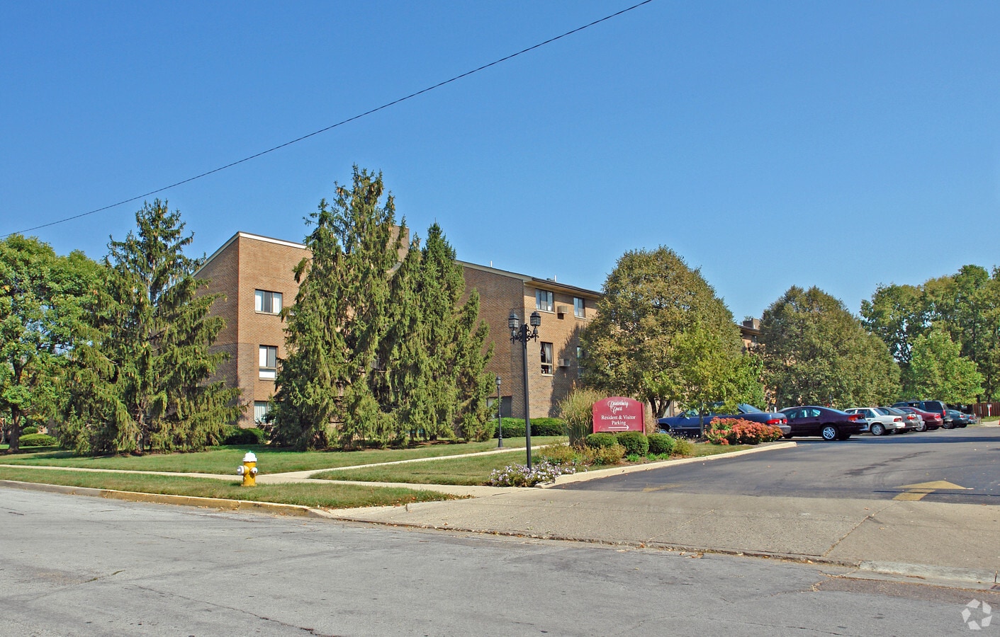 Photo - Canterbury Court