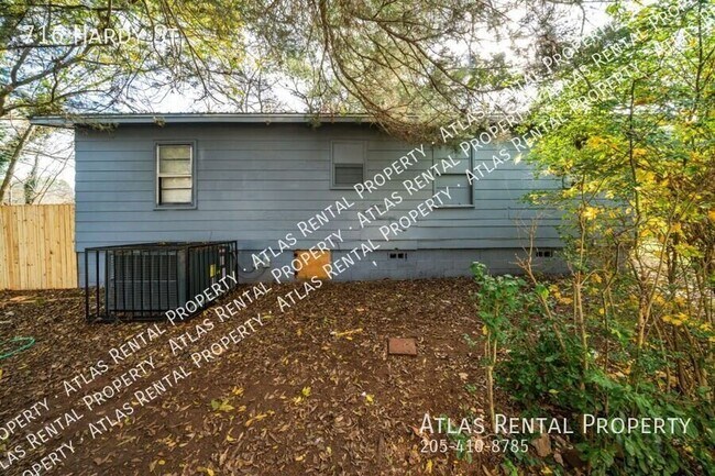 Photo - 716 Hardy St