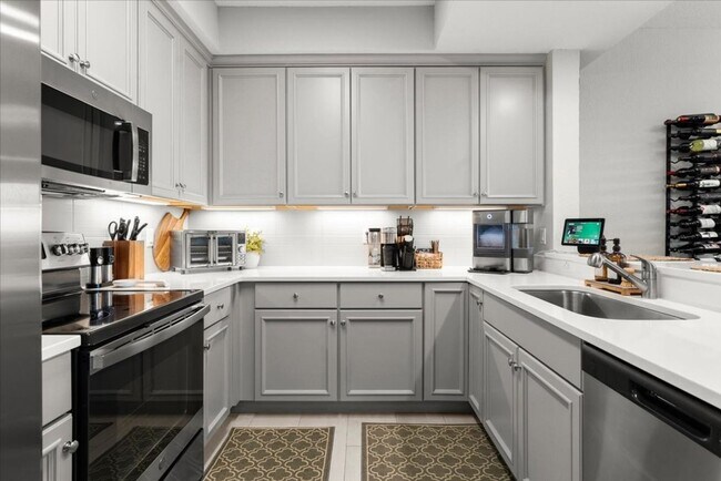 Photo - 6 Riverwalk Drive