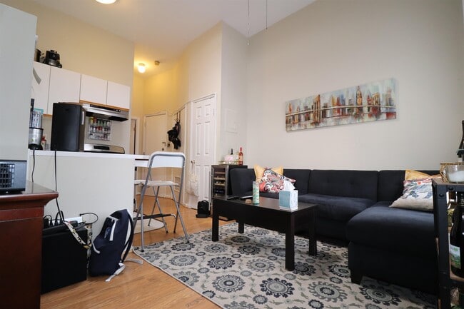Photo - 308 8th St Unit 2