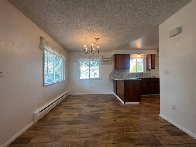 Photo - 2bed, 1bath, 800 Sq.ft. apartment - Nampa - Near NNU Unidad 1008 Holly Street