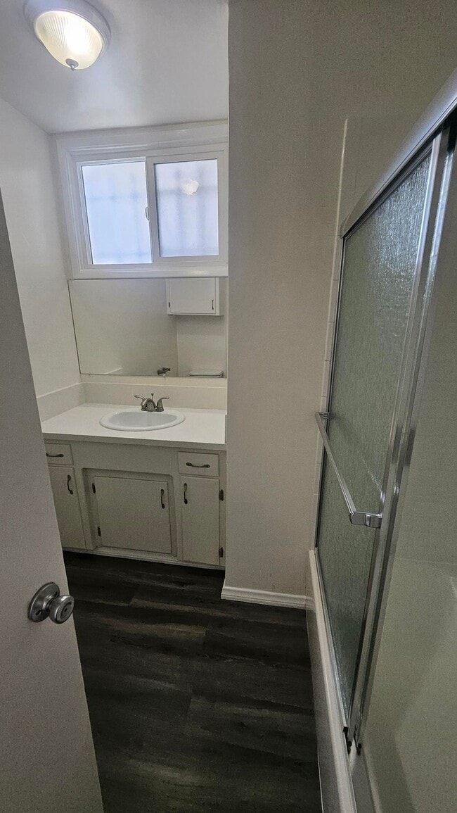 Photo - 11030 Moorpark St Unidad B6