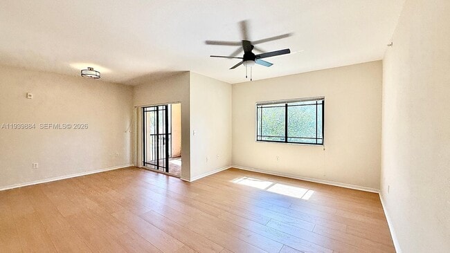 Building Photo - 2807 Veronia Dr Unit 202