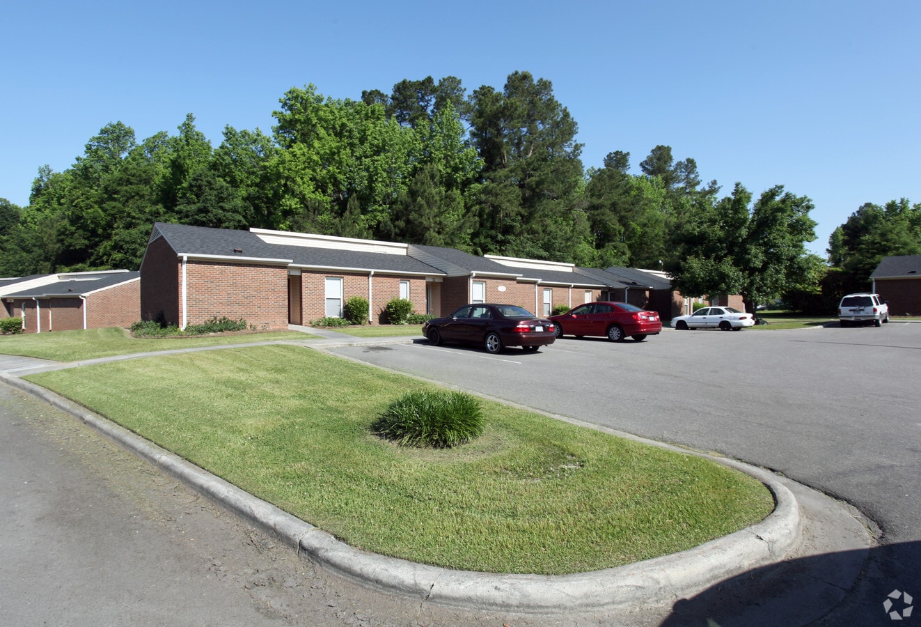 Photo - Northwoods Apartments