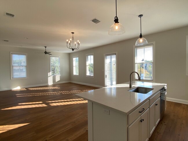 Photo - 1028 Bridgewater Ave