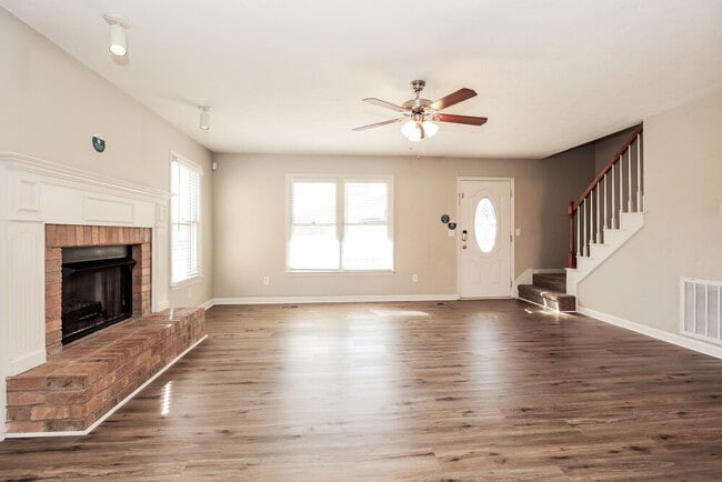 Photo - 1818 Pennington Dr