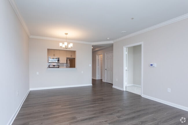 1BR, 1BA - 780 SF - The Grand