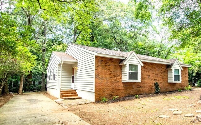 Building Photo - 10718 Blue Heron Dr Rental