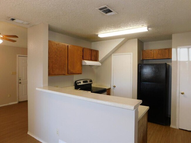 Photo - 2223 Katy Ln