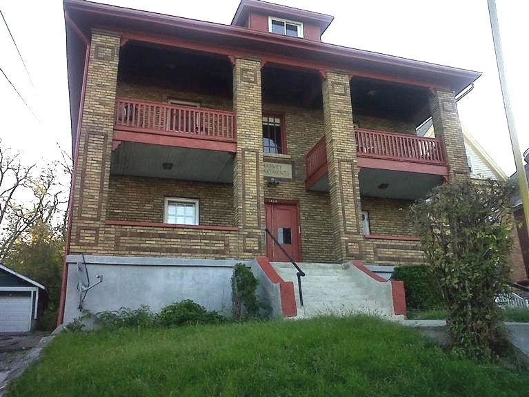 Photo - Harvey Apartments