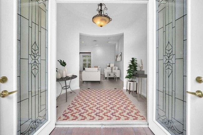 Building Photo - 8597 Via Brilliante Rental