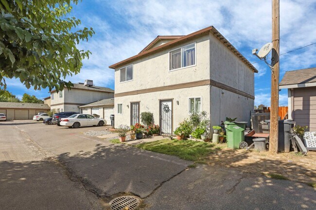 Photo - 3557 Merced Ave