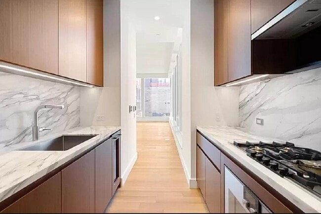 15 E 30th St Unit 23A