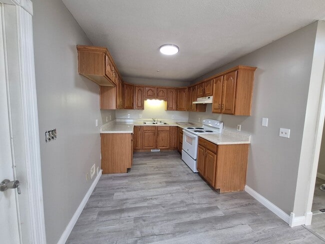 Photo - 3 Bedroom on Woebegona