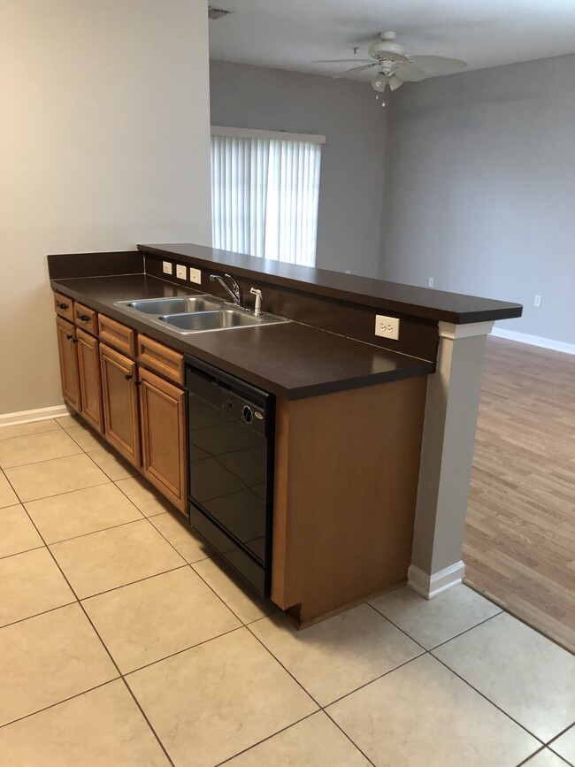 Photo - 8226 Green Parrot Rd Unit 103