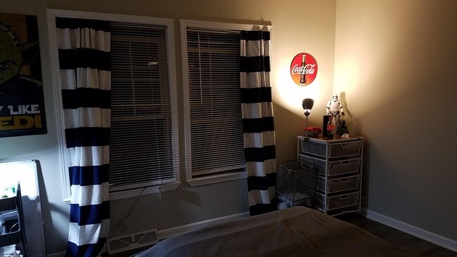 Photo - 221 Long St Unit Downstairs Bedroom