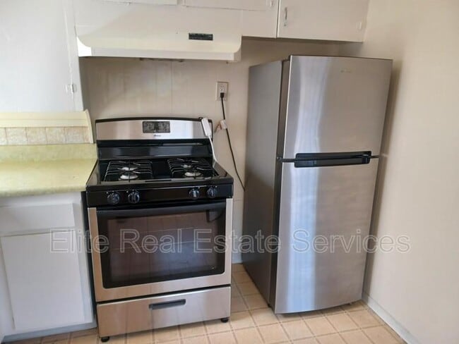 Photo - 720 Chamberlain Ave