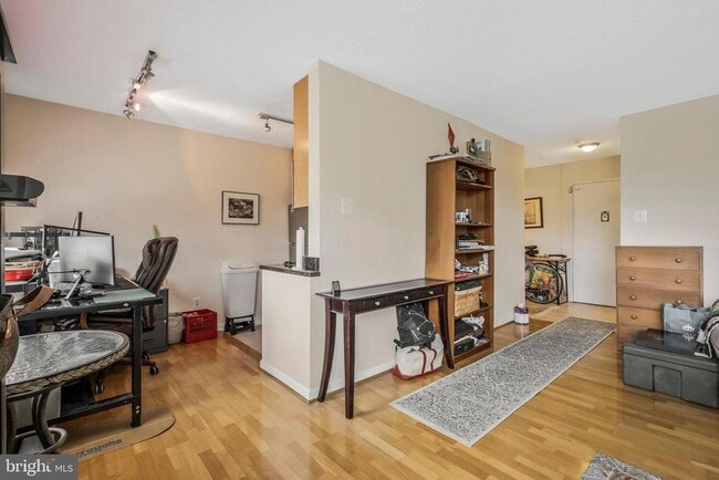 Photo - 1730 Arlington Blvd Apartment Unit 401