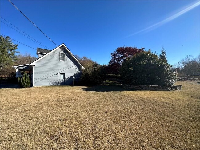 Photo - 3195 S Puckett Rd