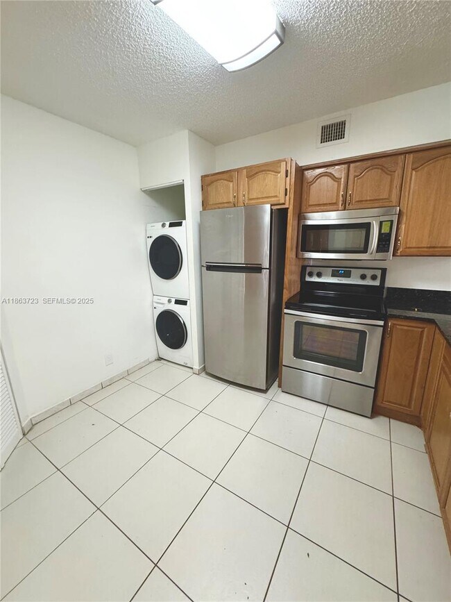 Photo - 9500 SW 140th Ct Unit 9500