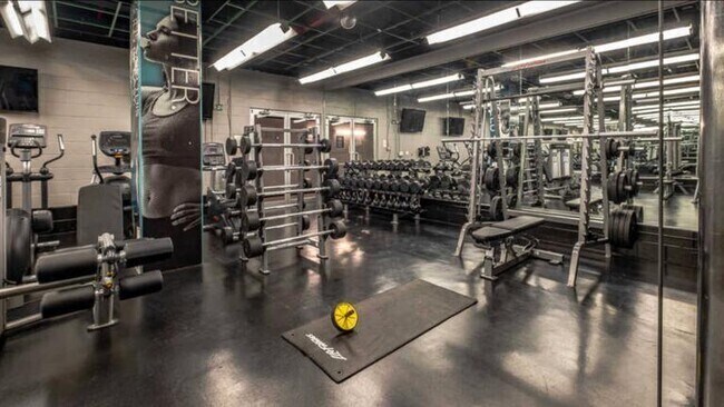 475 9th Ave Unit 7M