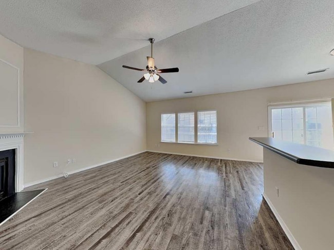 Photo - 5785 Alafia Ct Unidad 2006