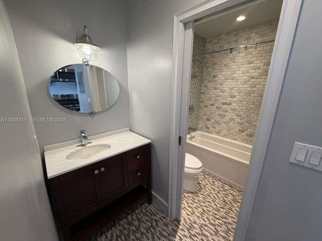 Photo - 131 Zamora Ave Unit 6