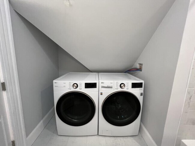 Photo - 4.0 bedroom in Somerville Massachusetts 02144 Unidad U1