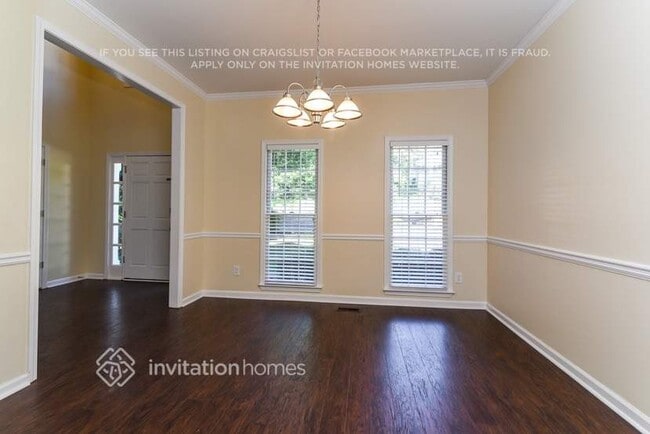 Photo - 430 Croftwood Close