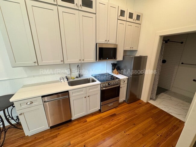 Photo - 215 Main St Unit 1b