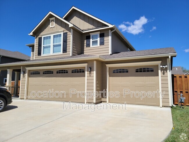 Building Photo - 918 W 30th Ter Rental