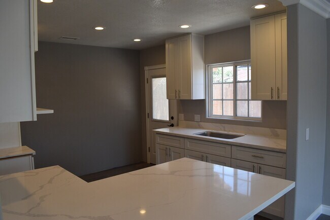 Photo - 3 Bedroom Remodeled Home in San Diego