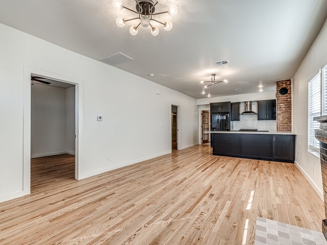 Photo - 828 NW 32nd St