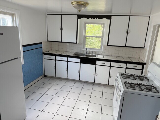 Photo - 1780 E 75th Ave