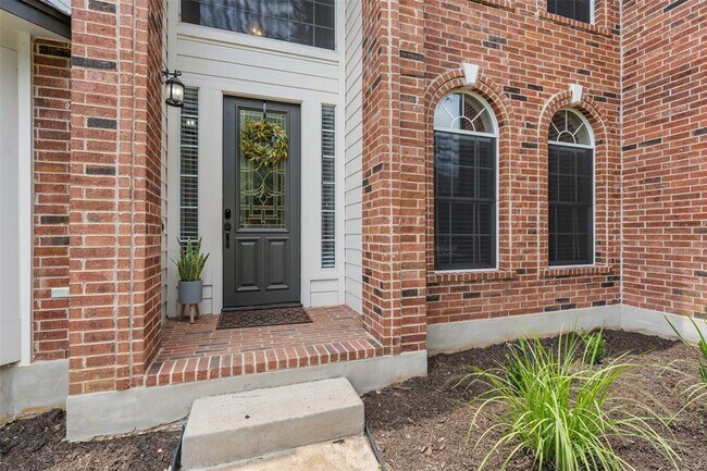 Photo - 12014 Yarbrough Dr