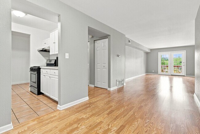 1895 Tall Oaks Dr Unidad 3508