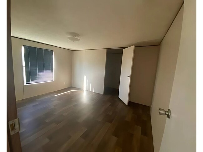 Photo - 312 Walker Ct